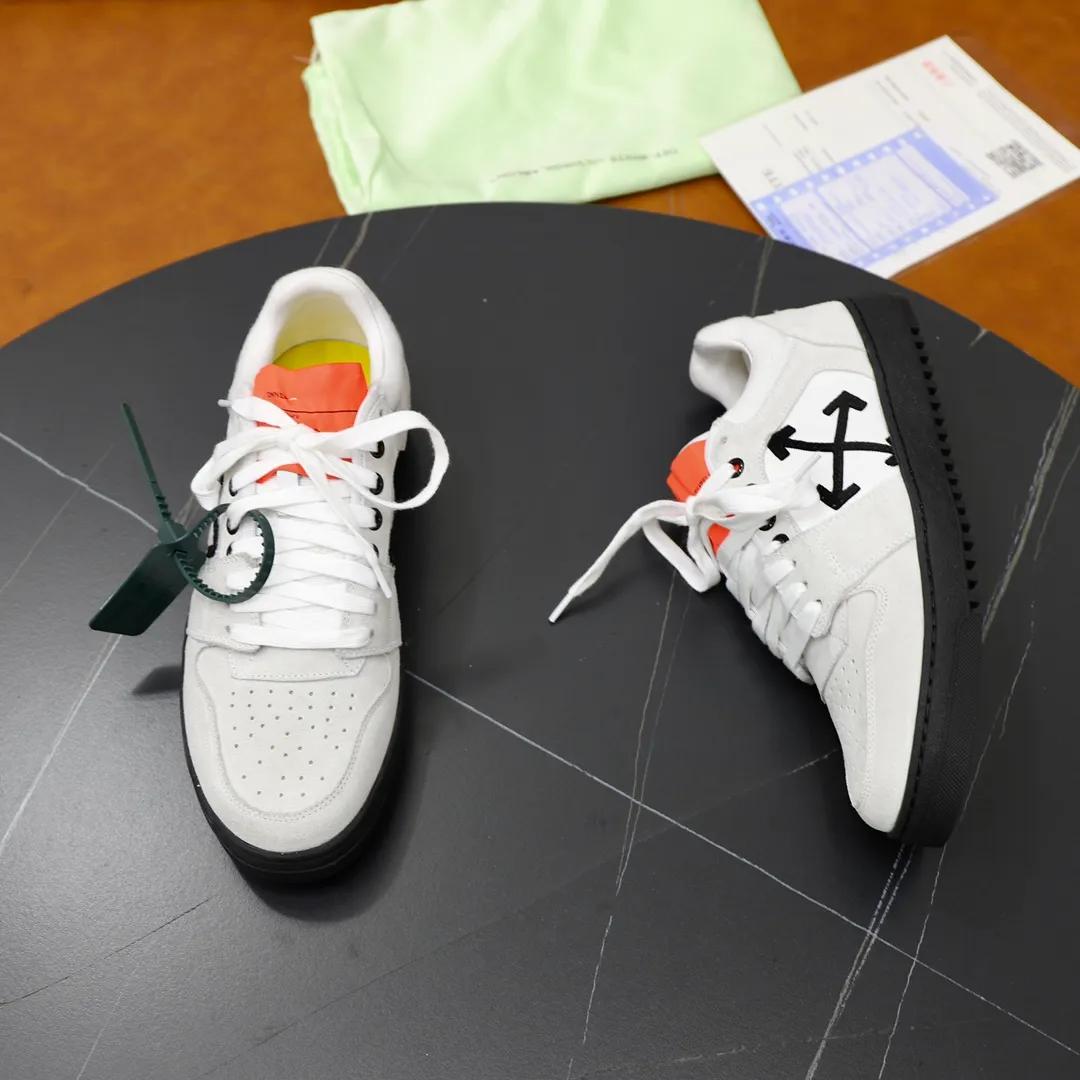 Men's shoes: 462💰💶【off-white】👫 Original one-to-one replica, high-end quality🥳The latest model has not been listed on the official website yet, the top version. Fabric: Imported original leather splicing Lining: Imported breathable mesh Outsole: Original rubber soft, light and wear-resistant Outsole Male 38-44 (customized for 45 and 46)